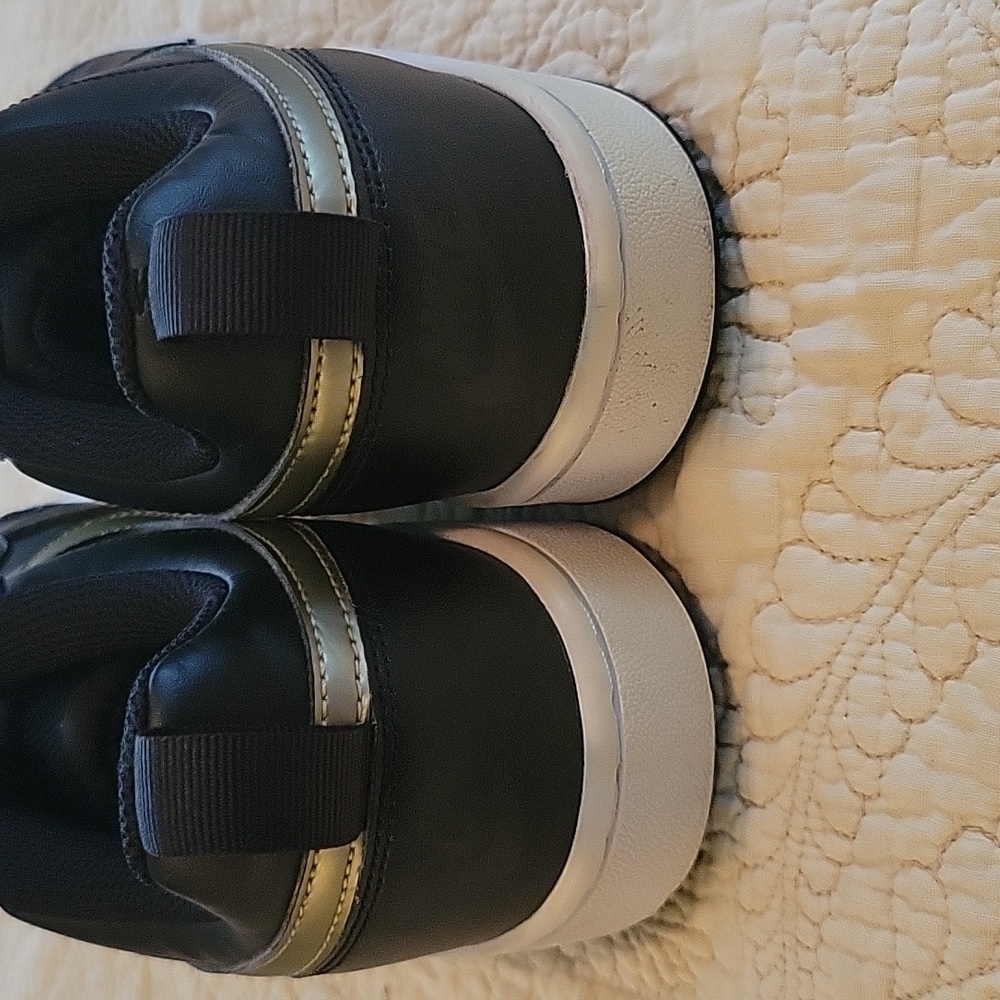 mens nike black and gold